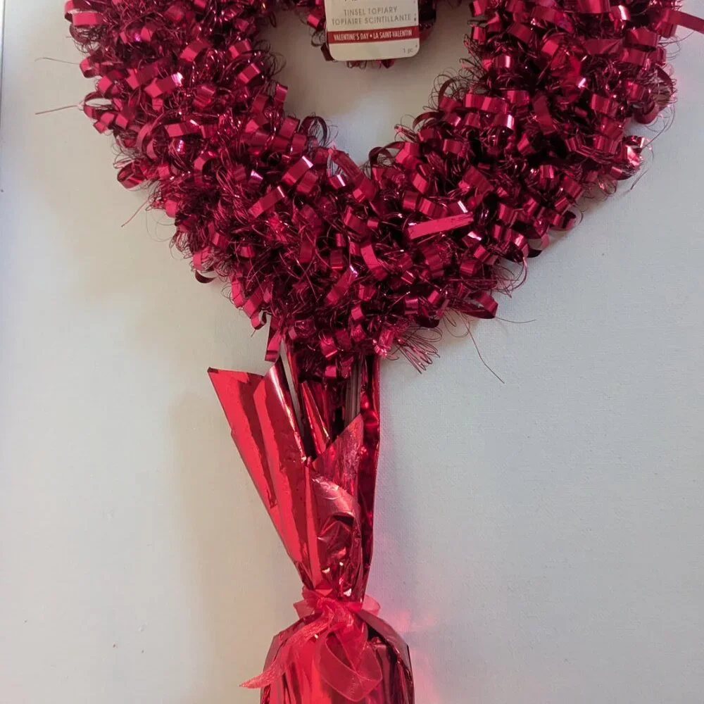 NWT Red Curly Tinsel Heart Decoration Valentine's Day Gift Party Decor Ashland